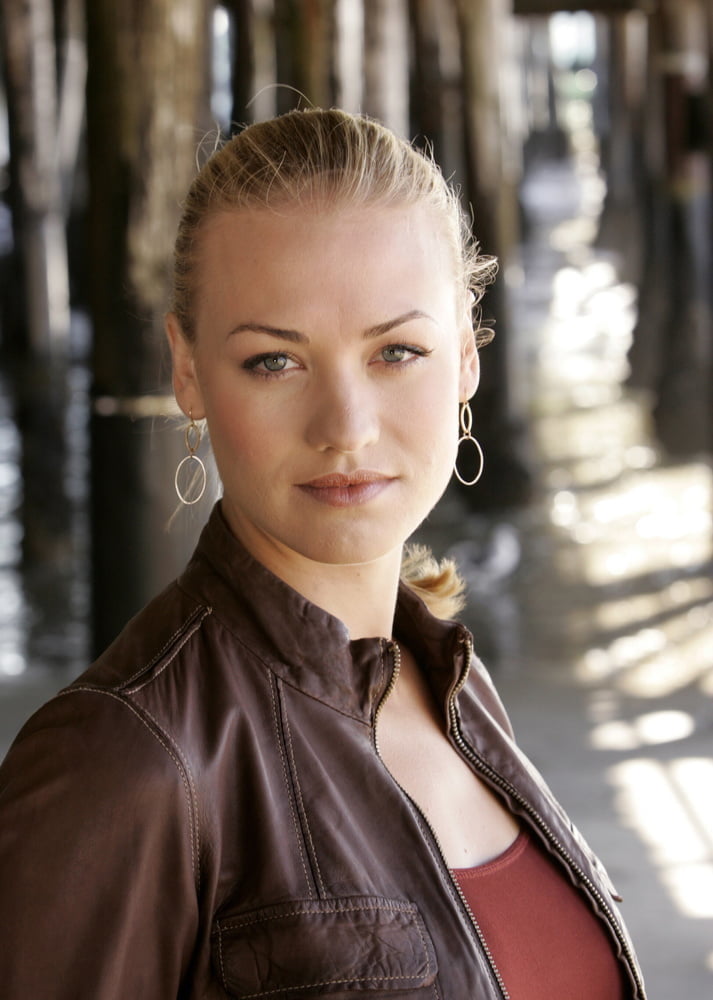 Yvonne strahovski fit as fuck 2
 #81295779