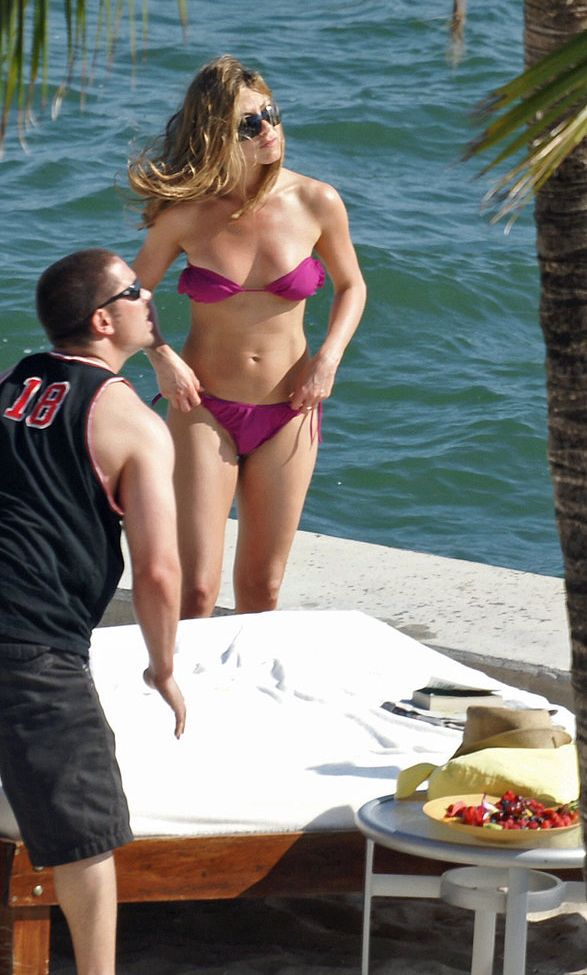 Jennifer Aniston nude #107937993