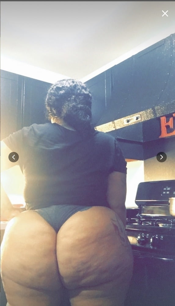 Buzz small2
 #95671889