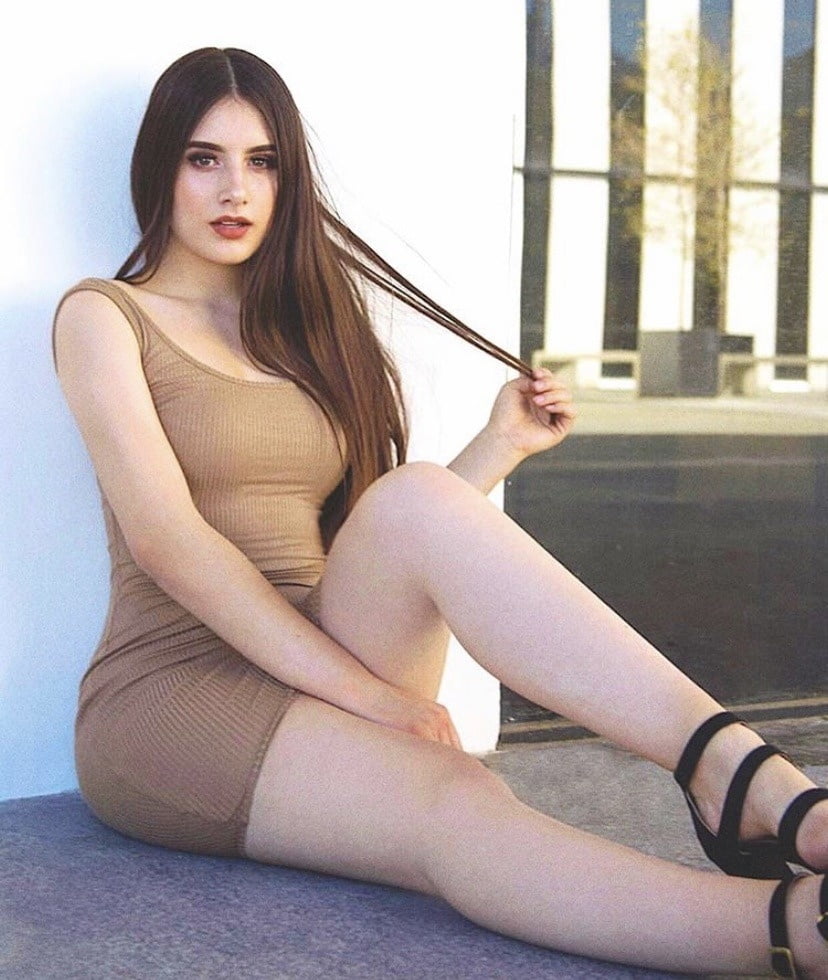 Woman babes#1
 #100692267