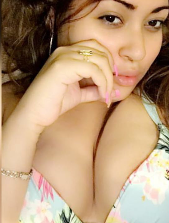 Woman babes#1
 #100692273