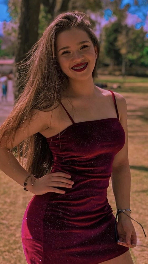 Woman babes#1
 #100692347