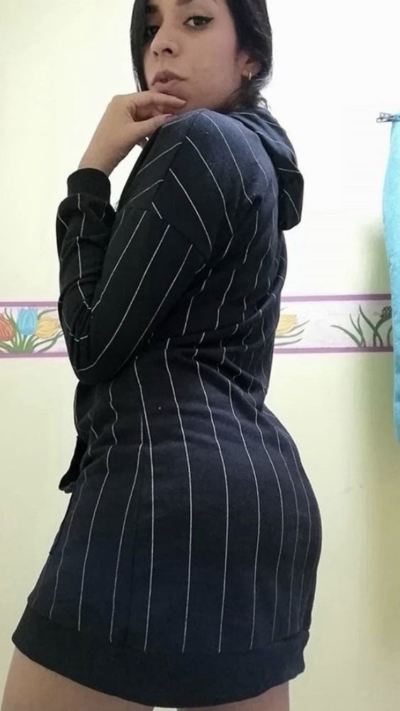 Woman babes#1
 #100692349