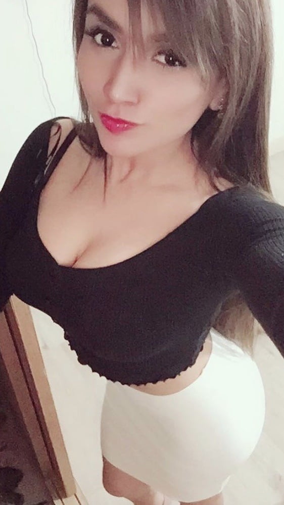 Woman babes#1
 #100692407