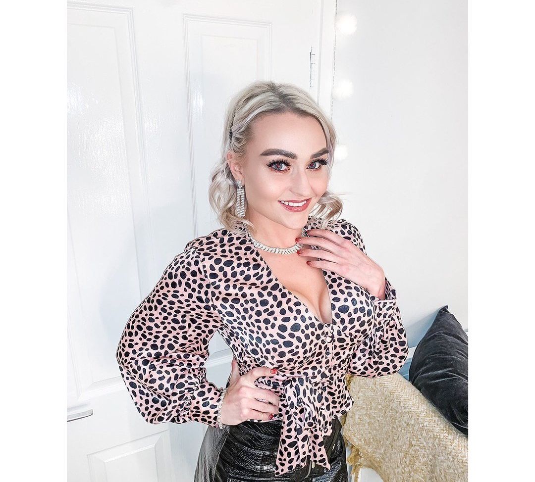 Kyphanta nackt #108221775