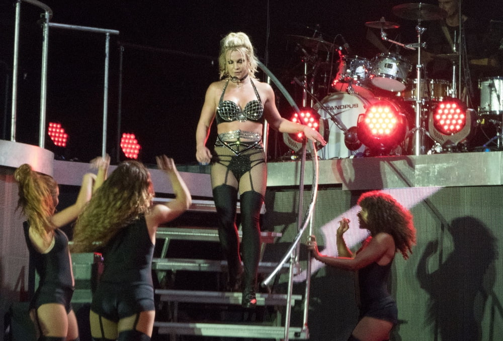 Britney spears en vivo
 #97917377