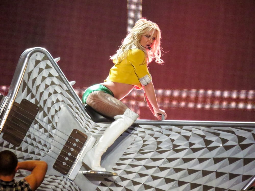Britney spears en vivo
 #97917406
