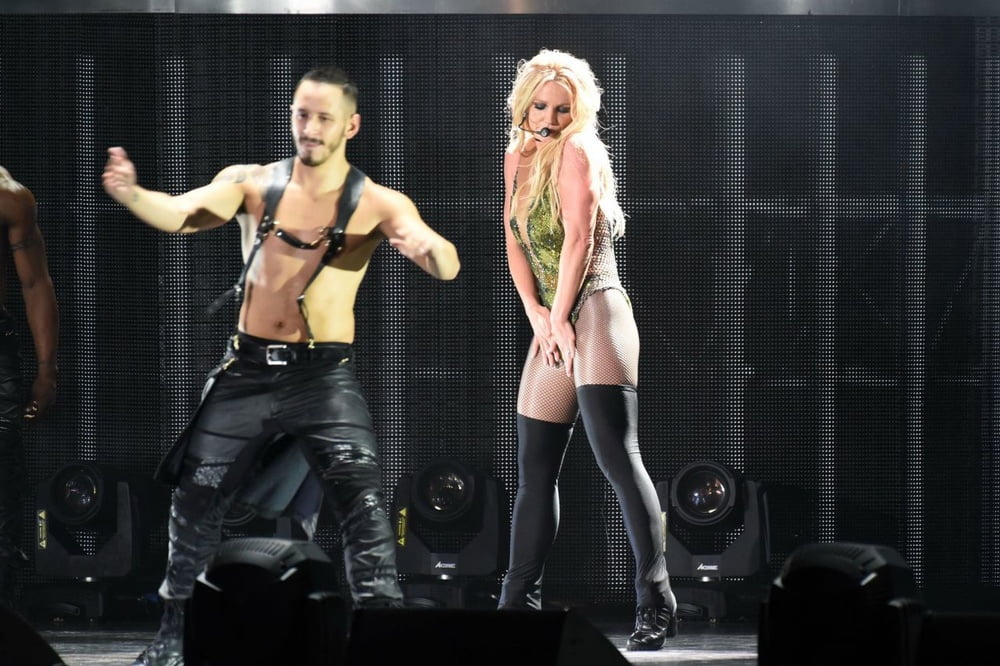 Britney spears en vivo
 #97917437