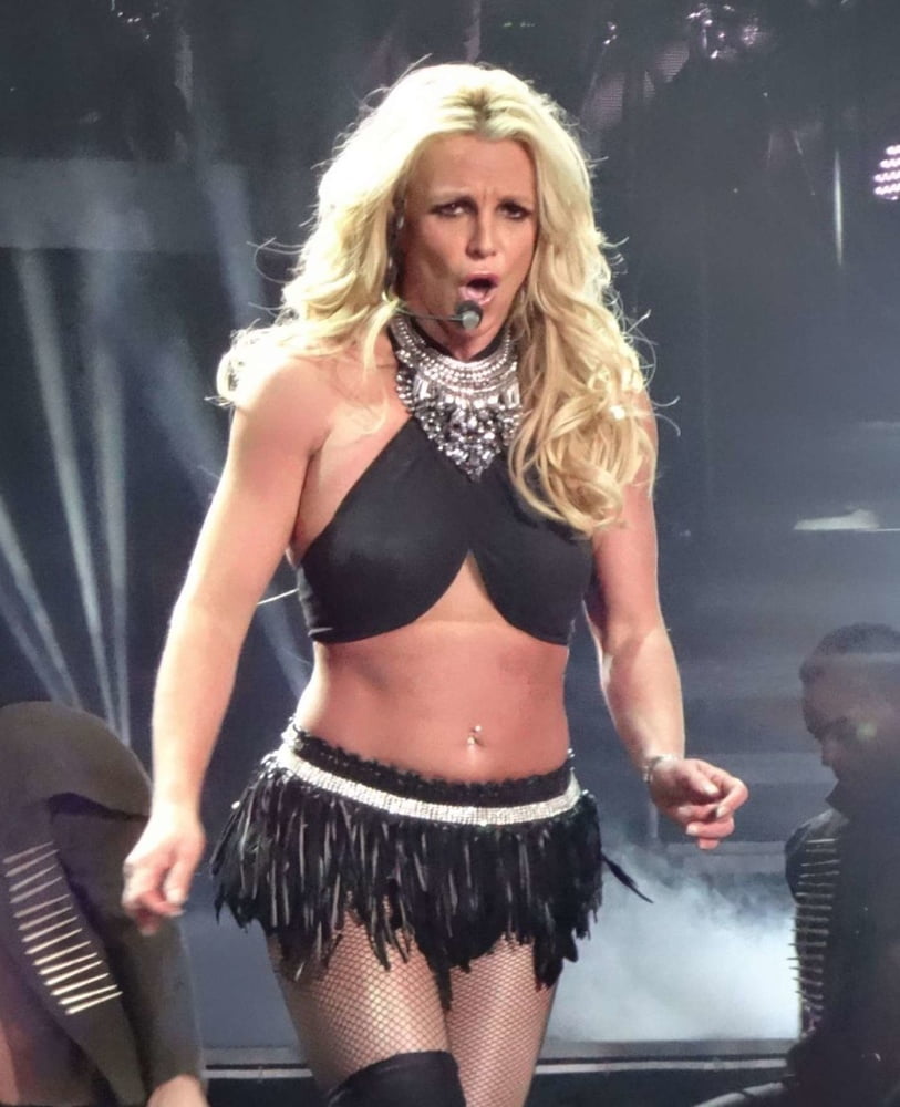 Britney spears en vivo
 #97917507