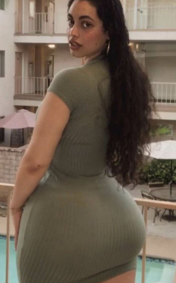 Razan Shihadeh nude #108569015