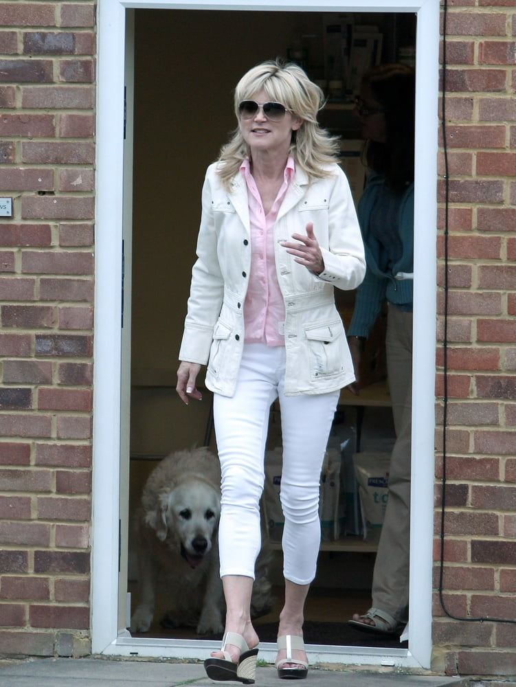 Anthea turner, britische Berühmtheit, weiße enge Hose nn
 #104483188