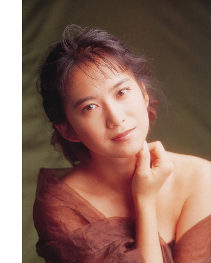 Emi wakui
 #87516010
