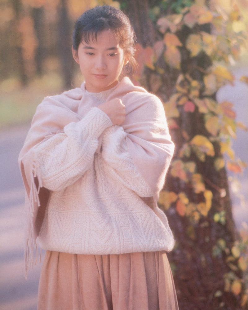 Emi wakui
 #87516042
