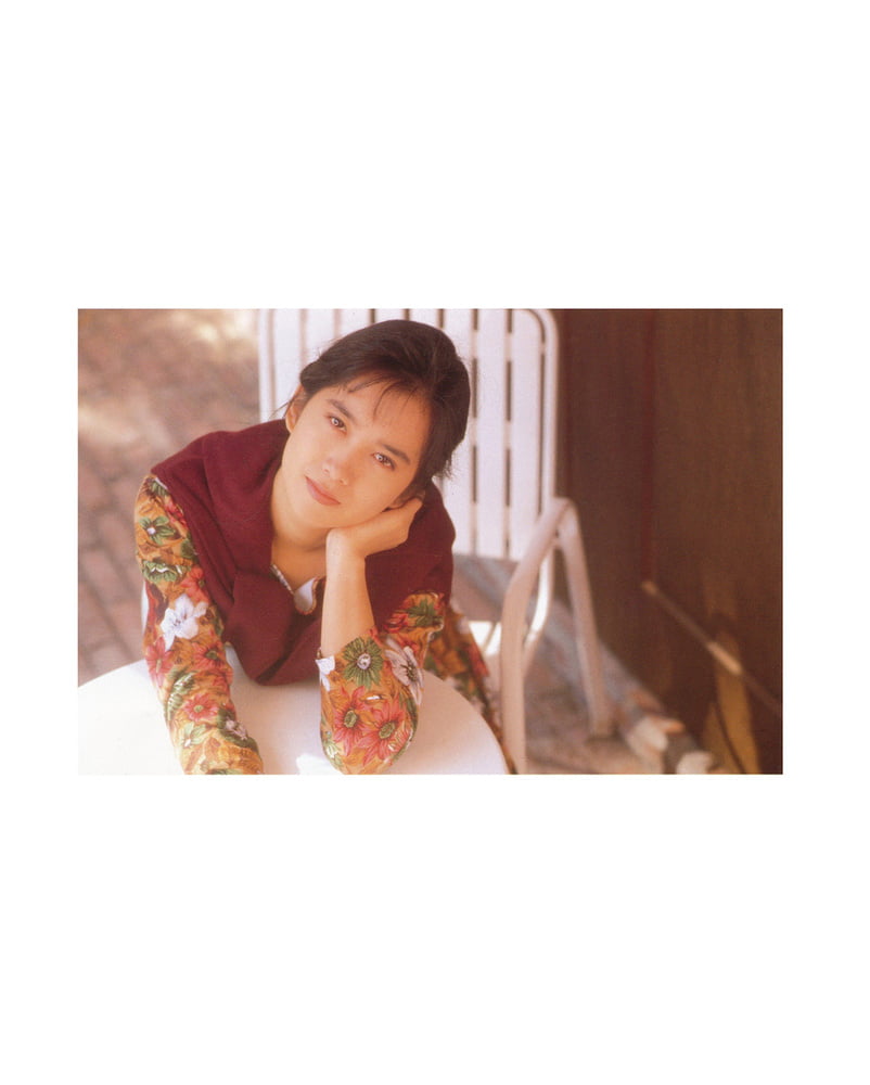 Emi wakui
 #87516051