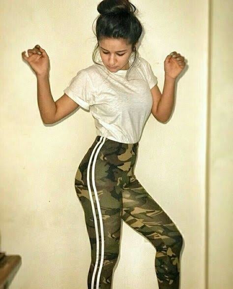 Avneet kaur sexy bitch
 #91388469