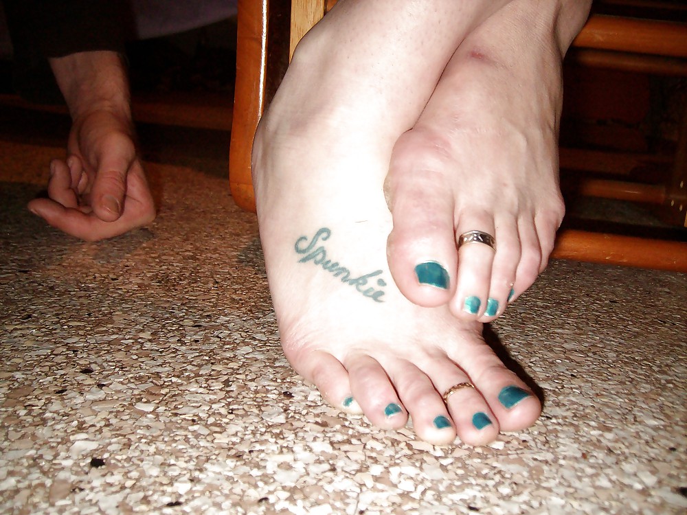painted toes #107275917