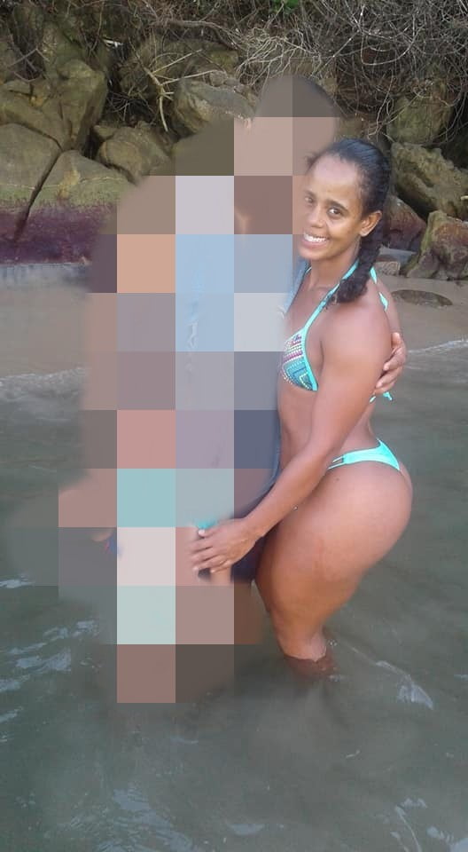 Delicia na praia #82185191
