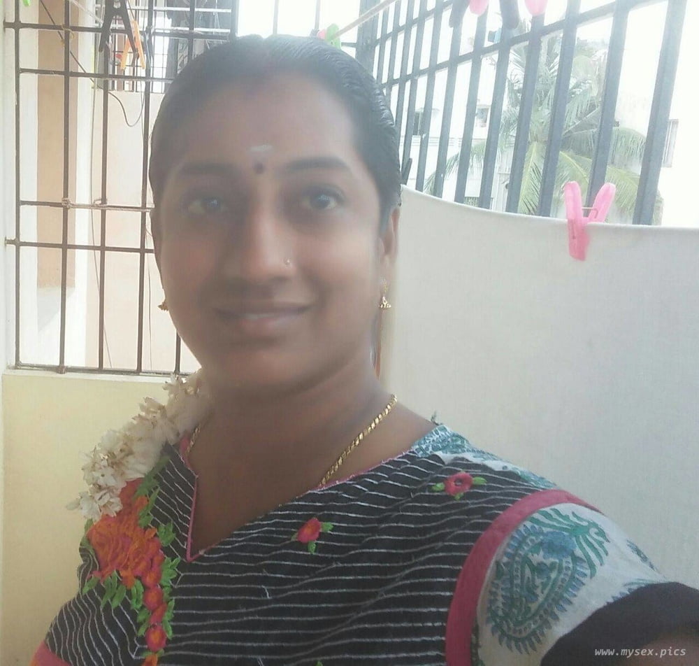 Tamil hot auntys my collection
 #90343020