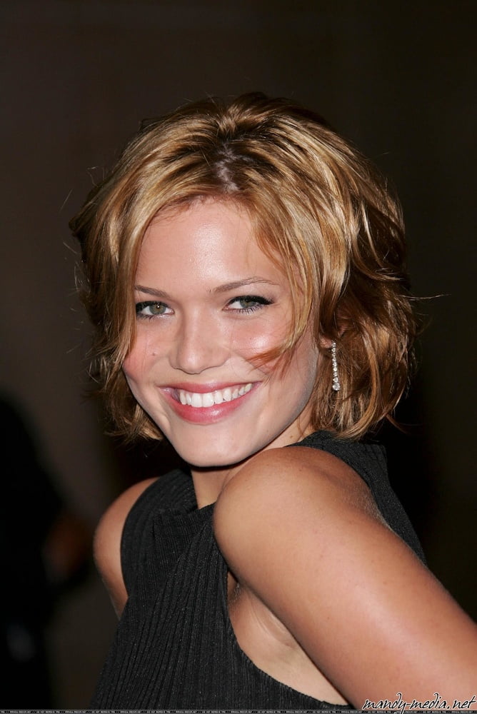 Mandy moore - crystal and lucy awards (10 juin 2005)
 #82117904