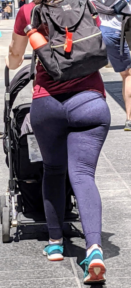 PAWG Mommy bubbles #92629389