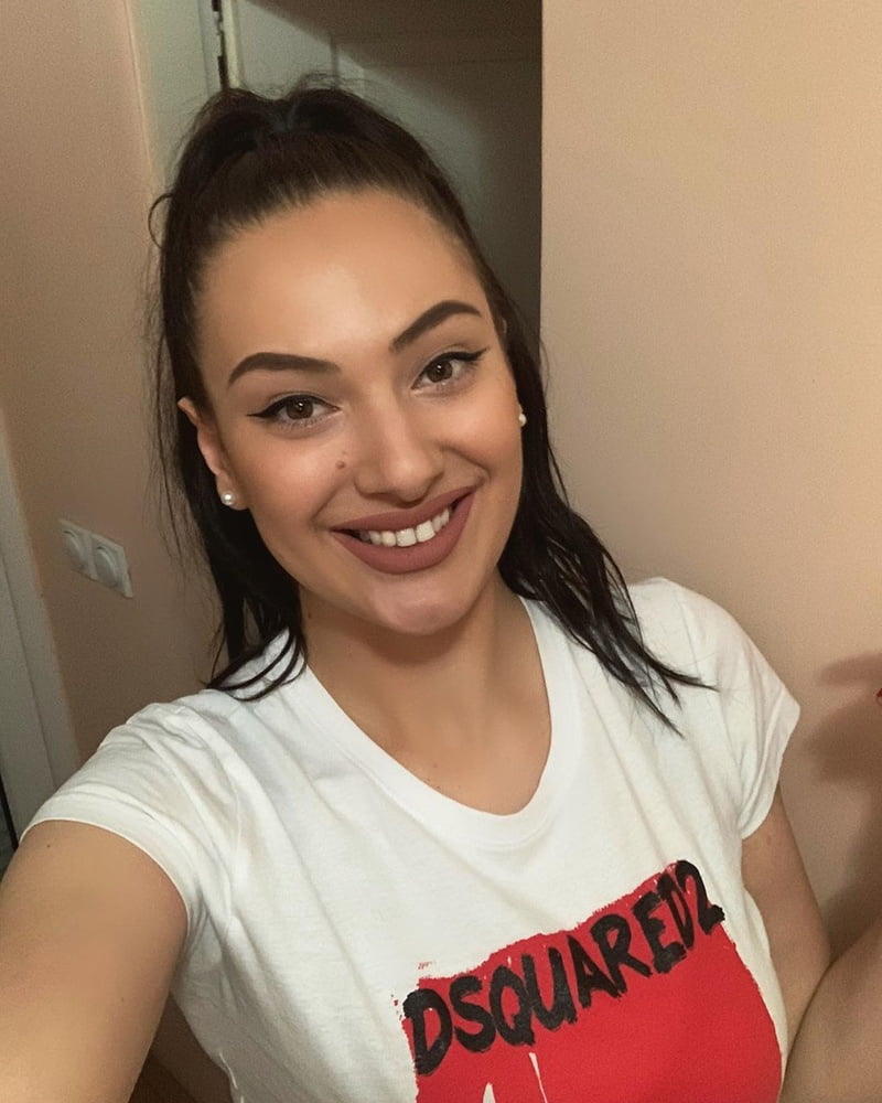 Jovana P. Sisata droljica is Nisa #100264228