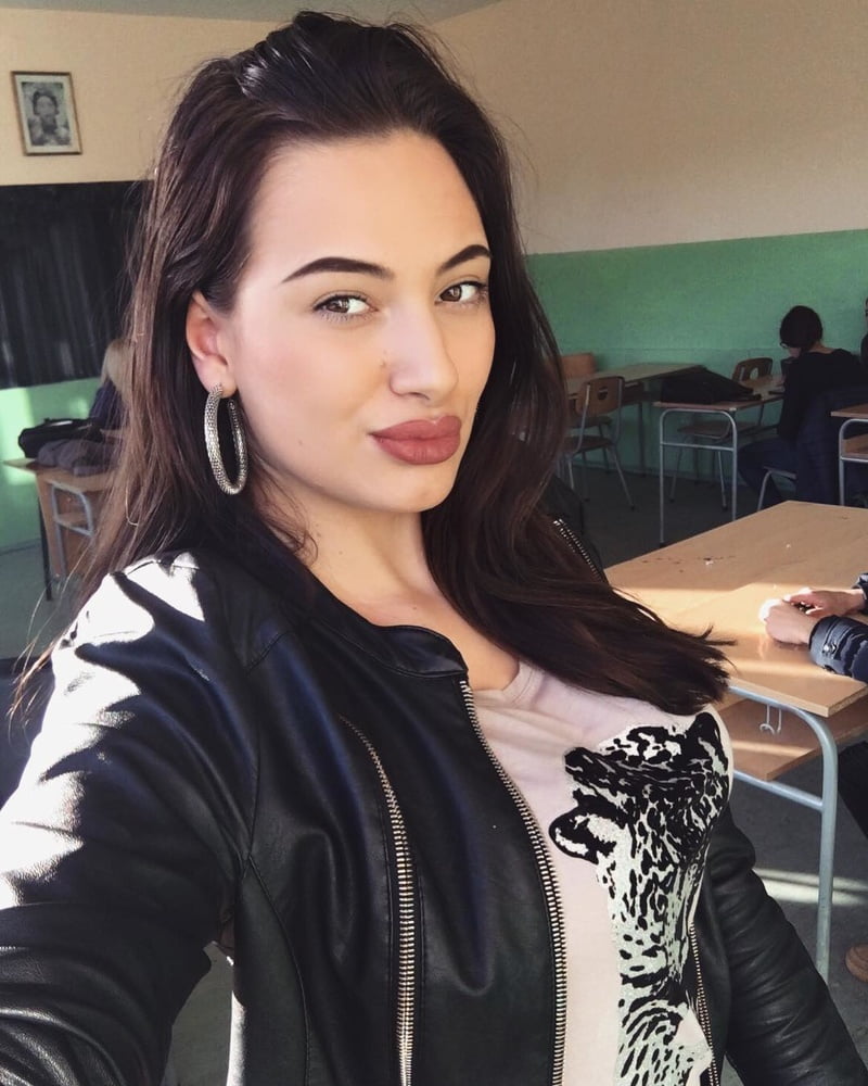 Jovana P. Sisata droljica is Nisa #100264483
