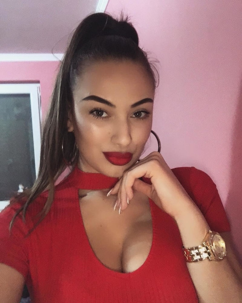 Jovana P. Sisata droljica is Nisa #100264512