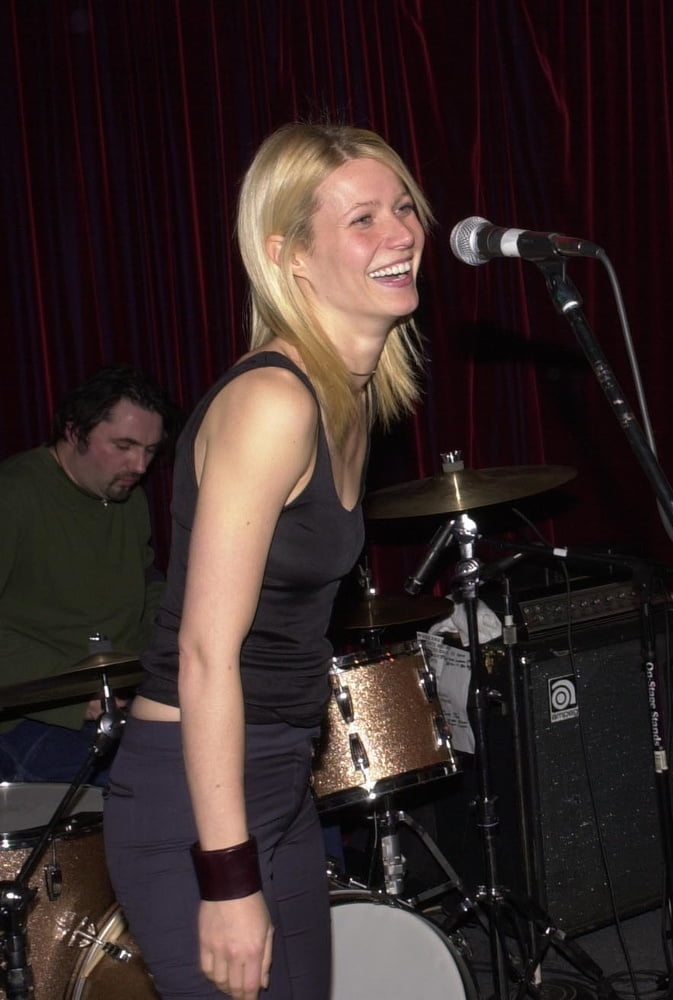 Sexy gwyneth
 #93771387