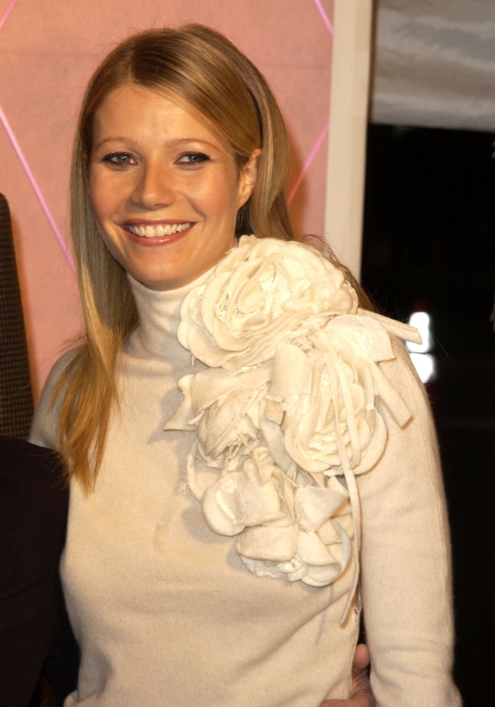 Sexy gwyneth
 #93771414