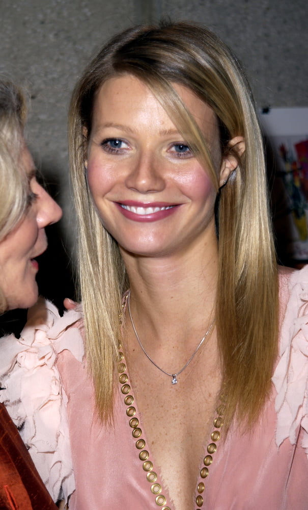 Sexy gwyneth
 #93771492