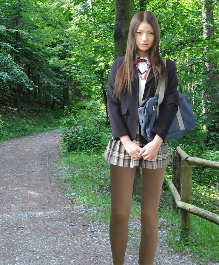 sexy japanese schoolgirl #98801928