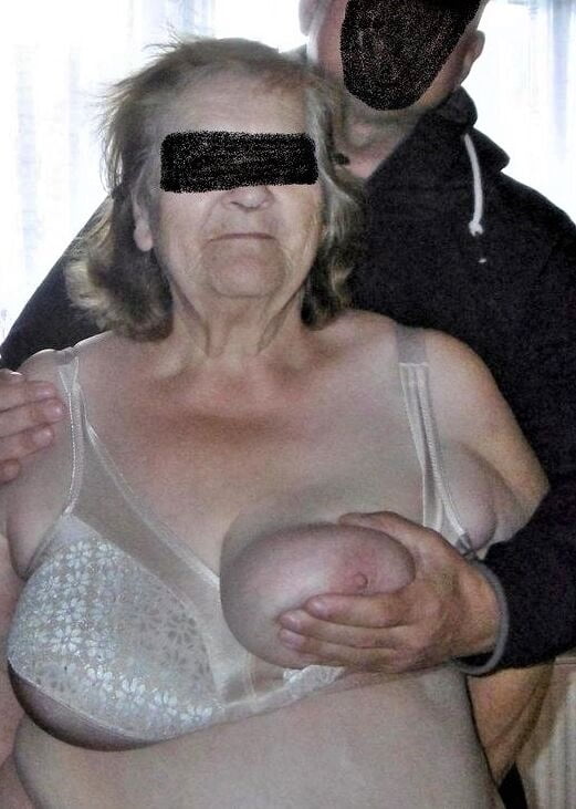 Yasli anneler olgun mature memeler azgin kadin ayak turk #96288520
