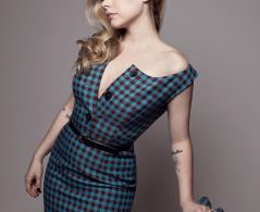Avril Lavigne desnuda #108025530