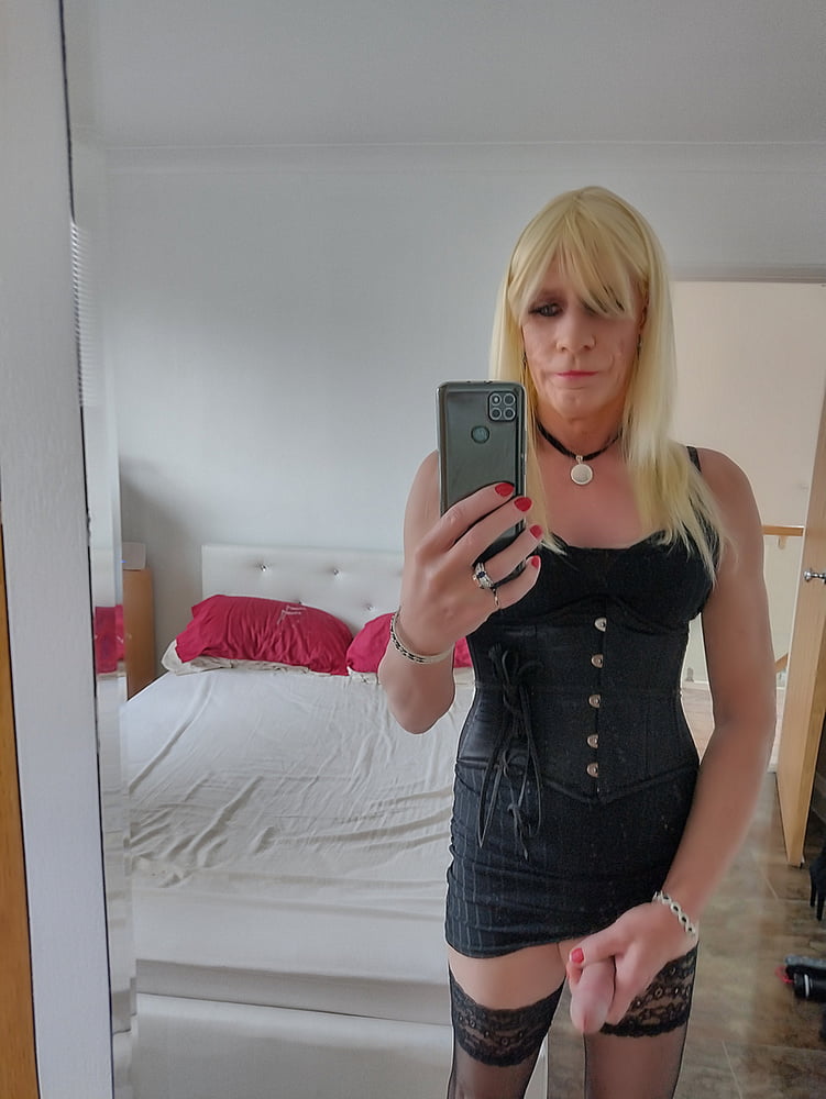 Selfies before and after a shoot #106784762
