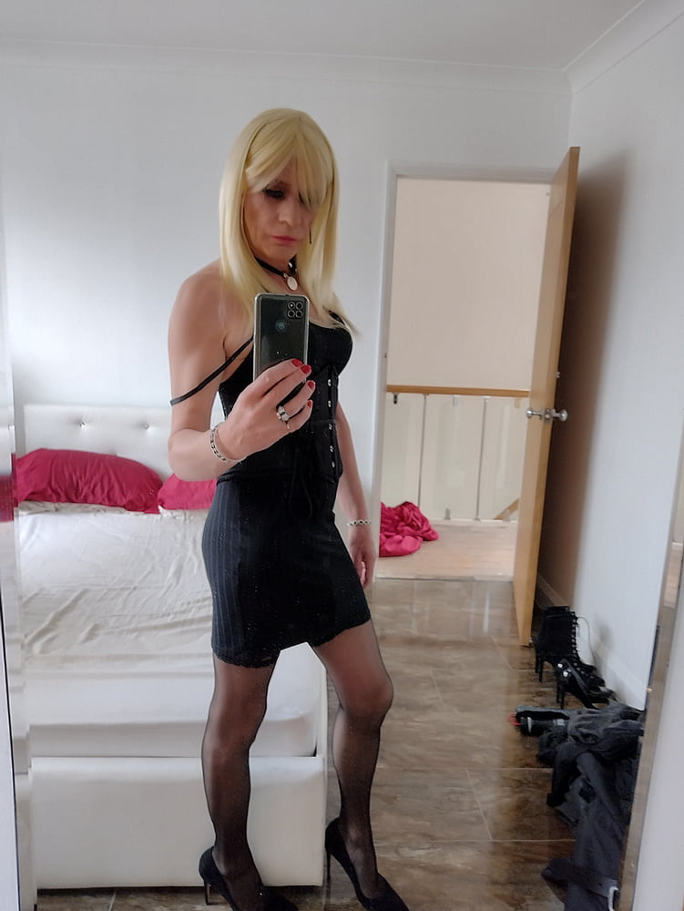 Selfies before and after a shoot #106784764