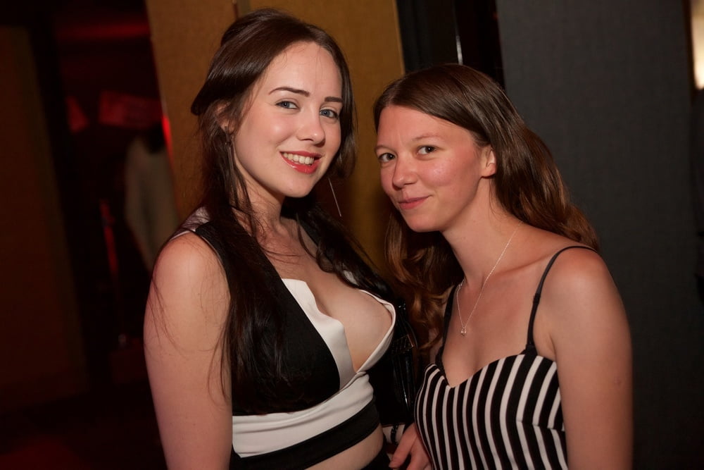 Petites coquines 68
 #91343107