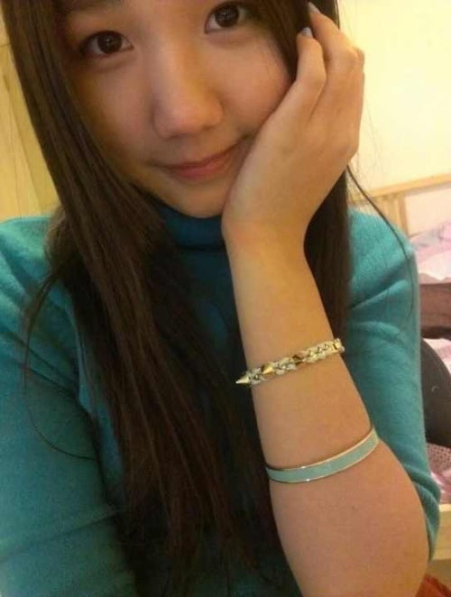 Chinesische süße Studentin studiert im Ausland in Kanada
 #88532120