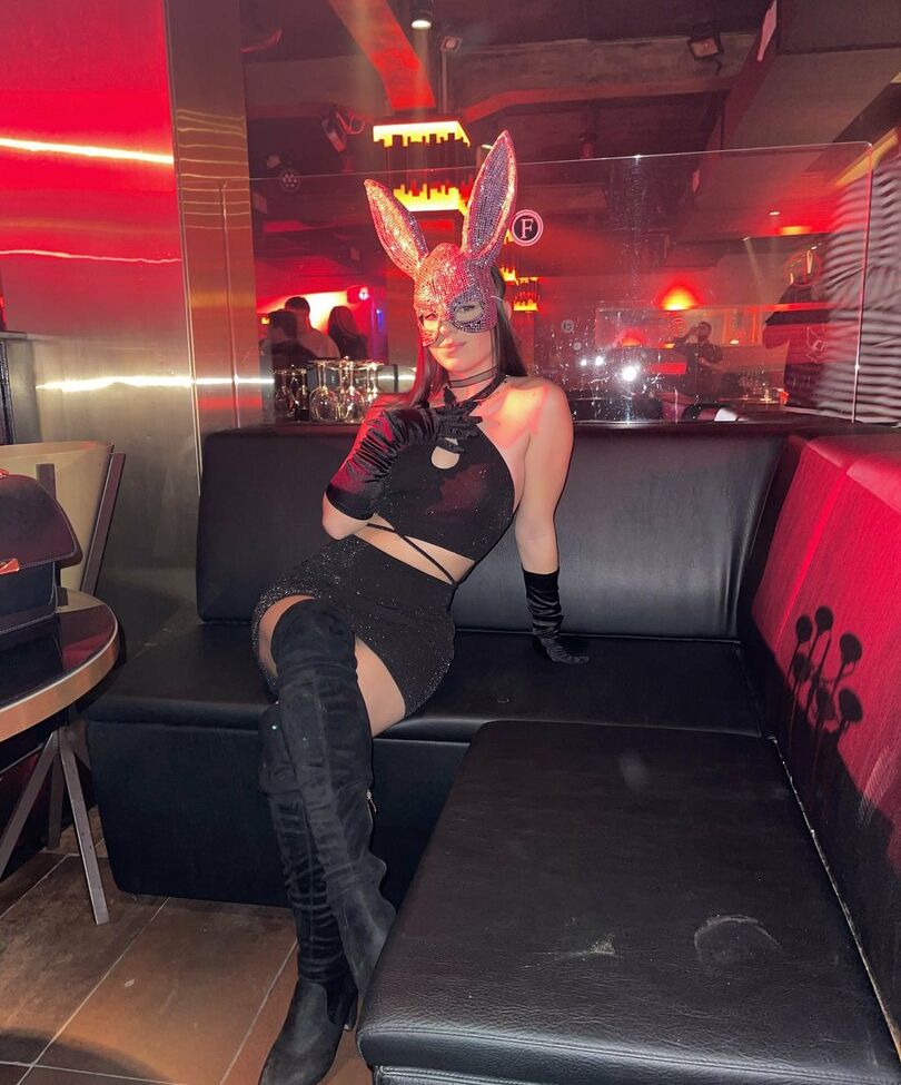 Myriam Sava nackt #108628730