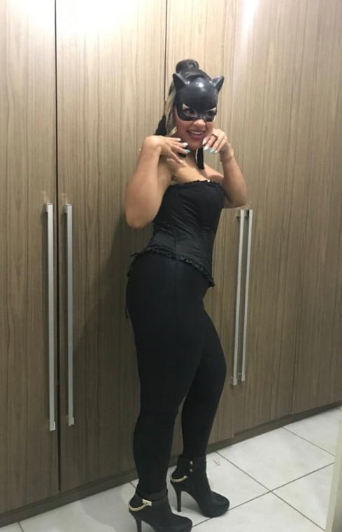 Esposa Mascarada #91385506