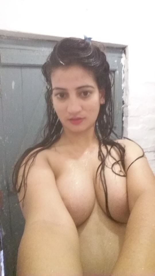 Safa belle paki babe nude selfie pics leaked
 #90624953