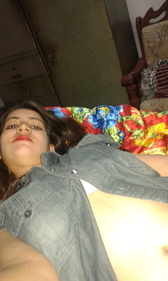 Safa belle paki babe nude selfie pics leaked
 #90624954