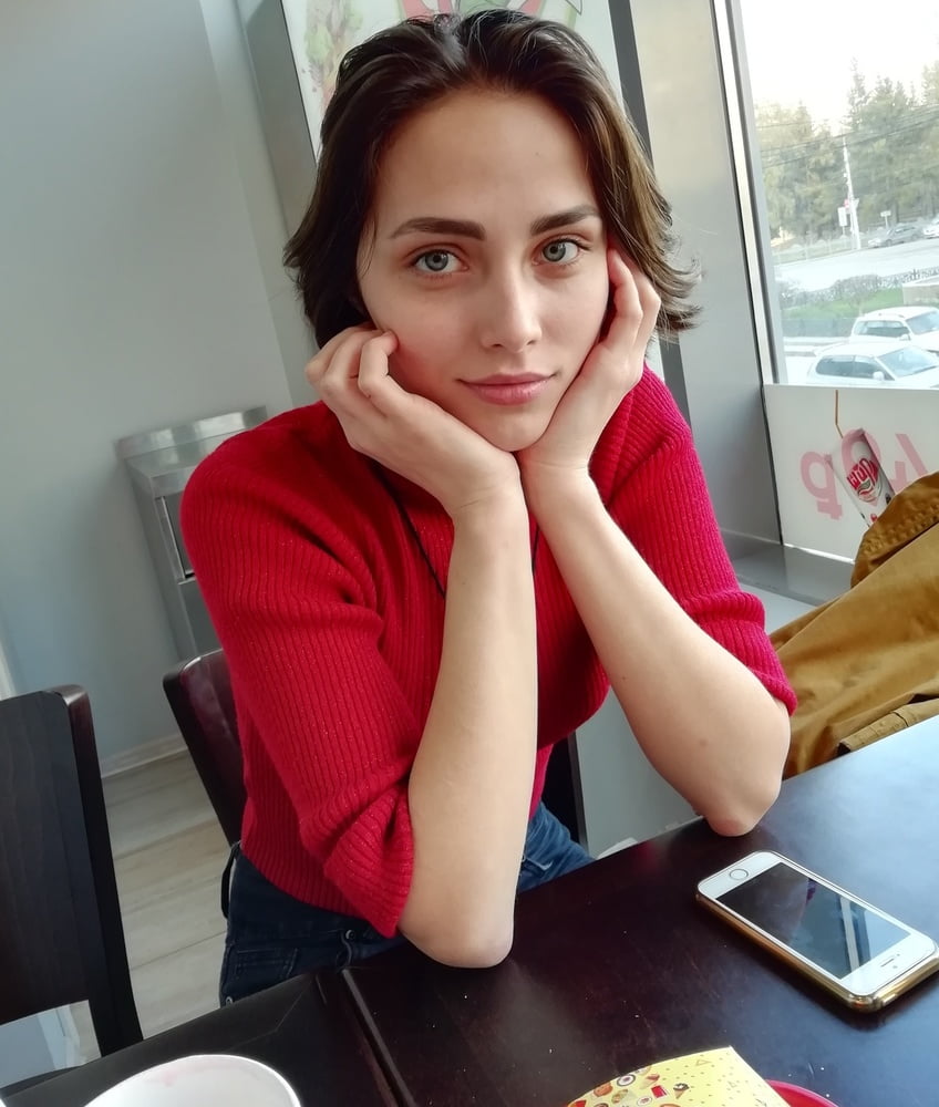 誰が彼女を覚えている？
 #82192805