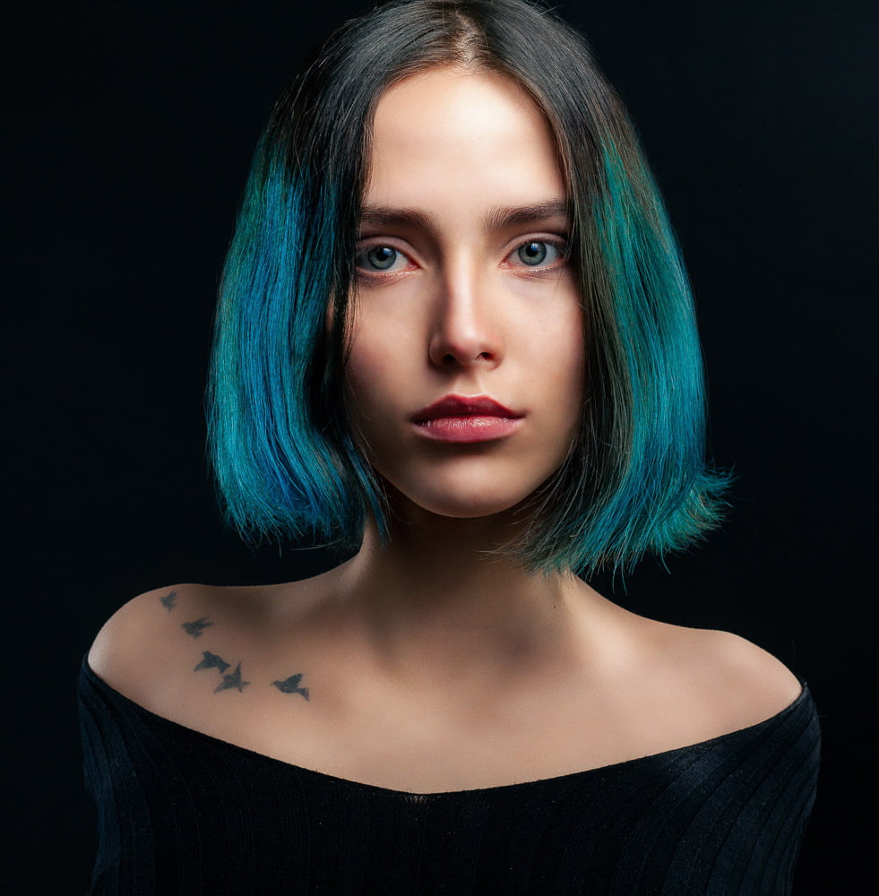 誰が彼女を覚えている？
 #82192825