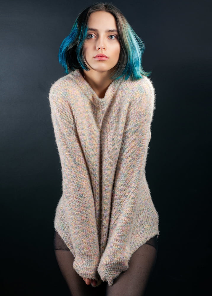 誰が彼女を覚えている？
 #82192850