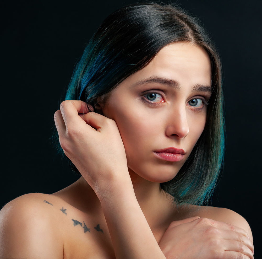 誰が彼女を覚えている？
 #82192853