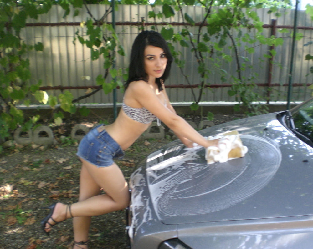 露出度の高い画像
 #90127384