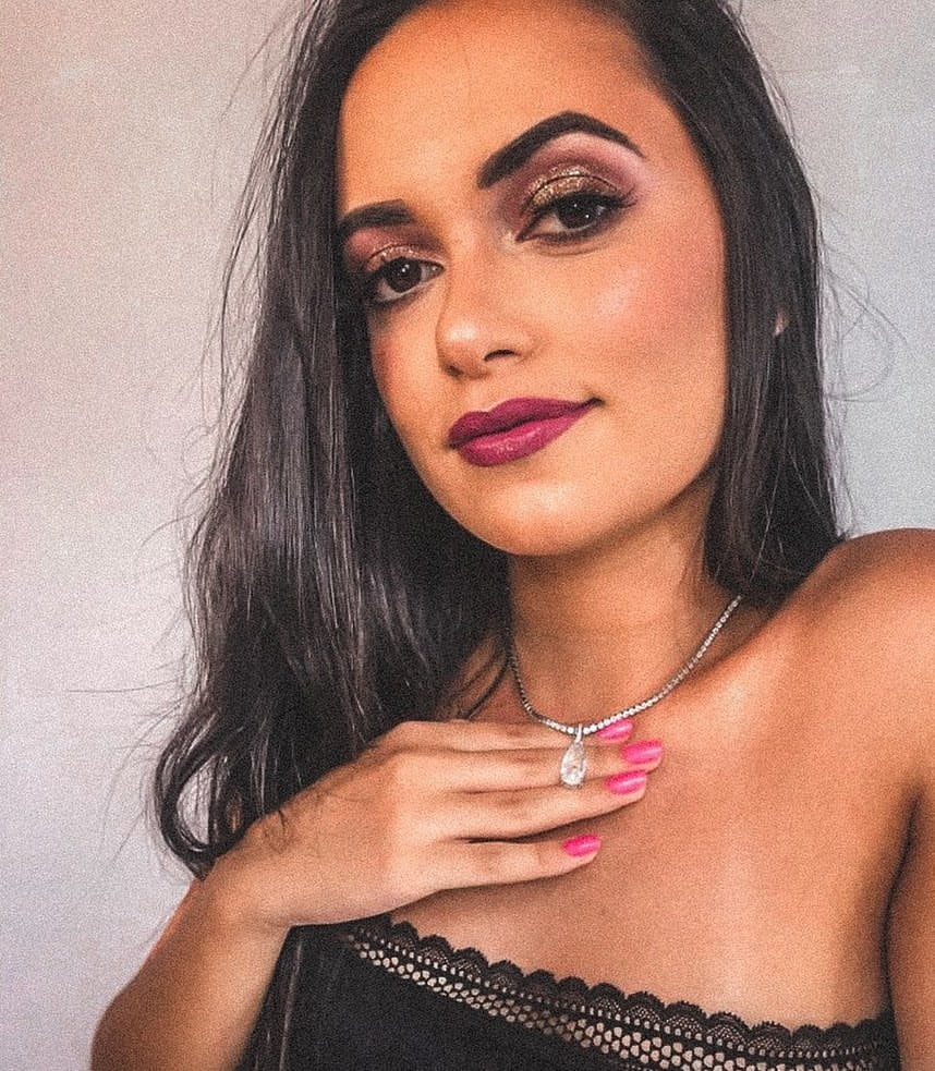 Minha esposa
 #87429266