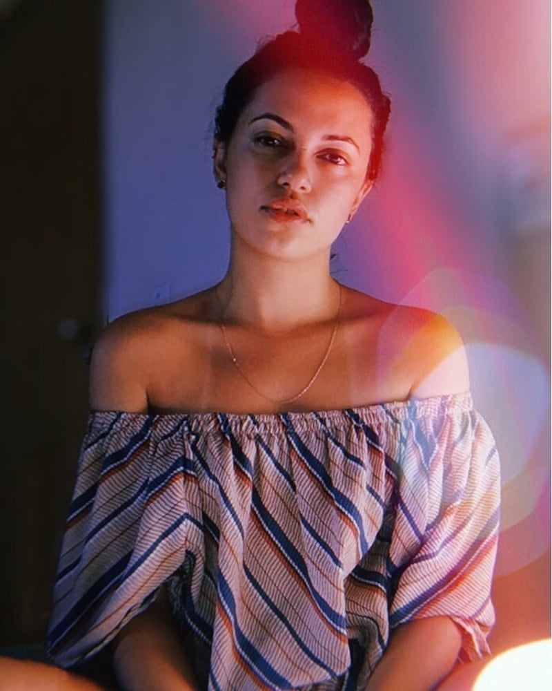 Minha esposa
 #87429292