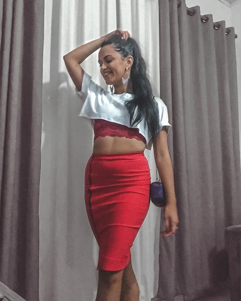 Minha esposa
 #87429496