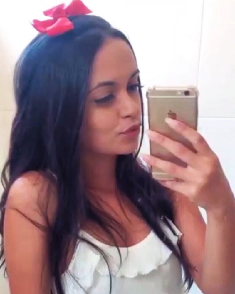 Minha esposa
 #87429857